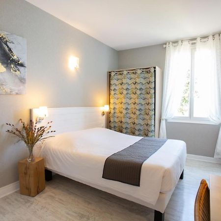 Logis Hotel L'Occitan 2 Etoiles Гаяк Екстериор снимка