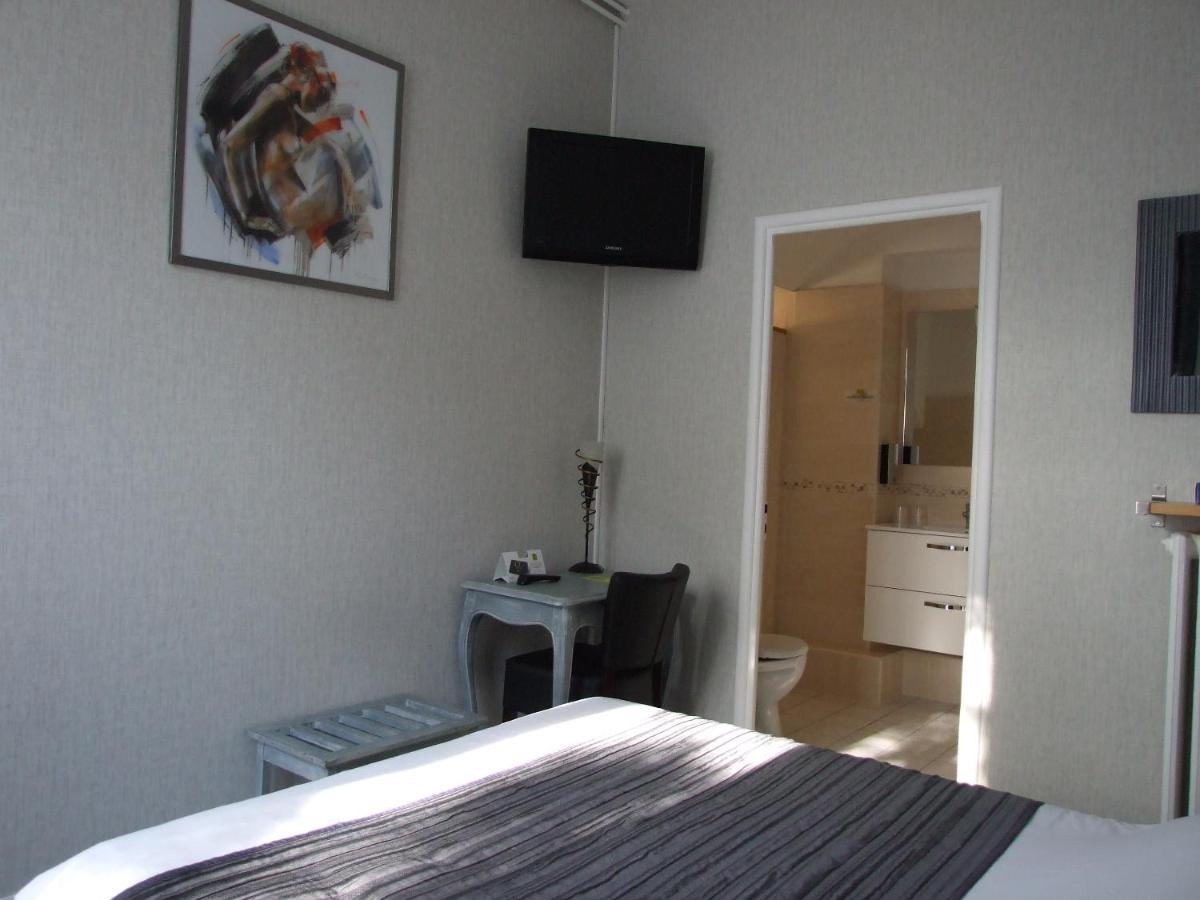 Logis Hotel L'Occitan 2 Etoiles Гаяк Екстериор снимка