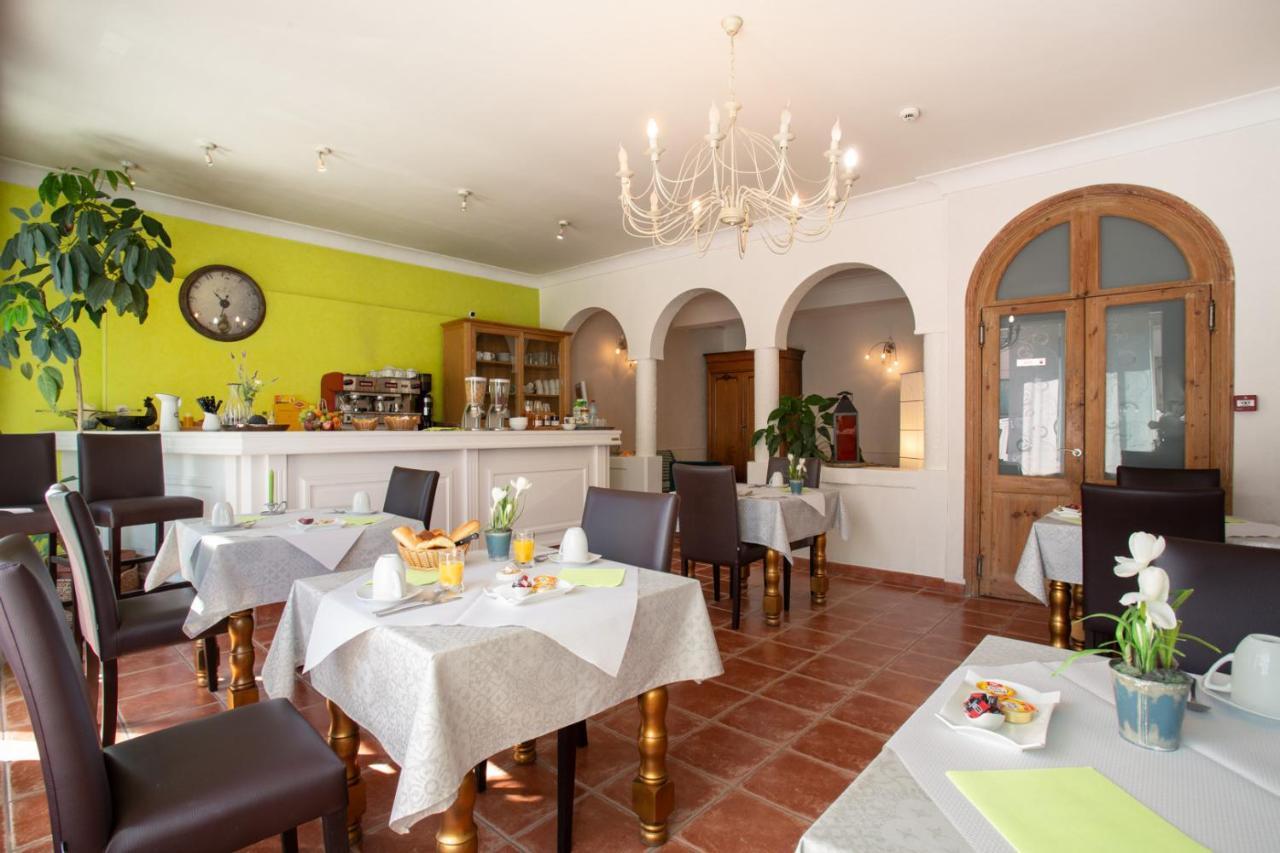 Logis Hotel L'Occitan 2 Etoiles Гаяк Екстериор снимка