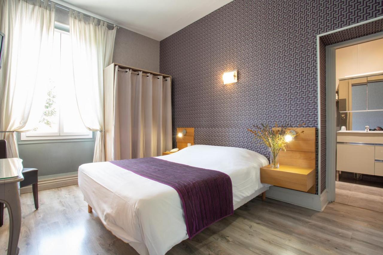 Logis Hotel L'Occitan 2 Etoiles Гаяк Екстериор снимка