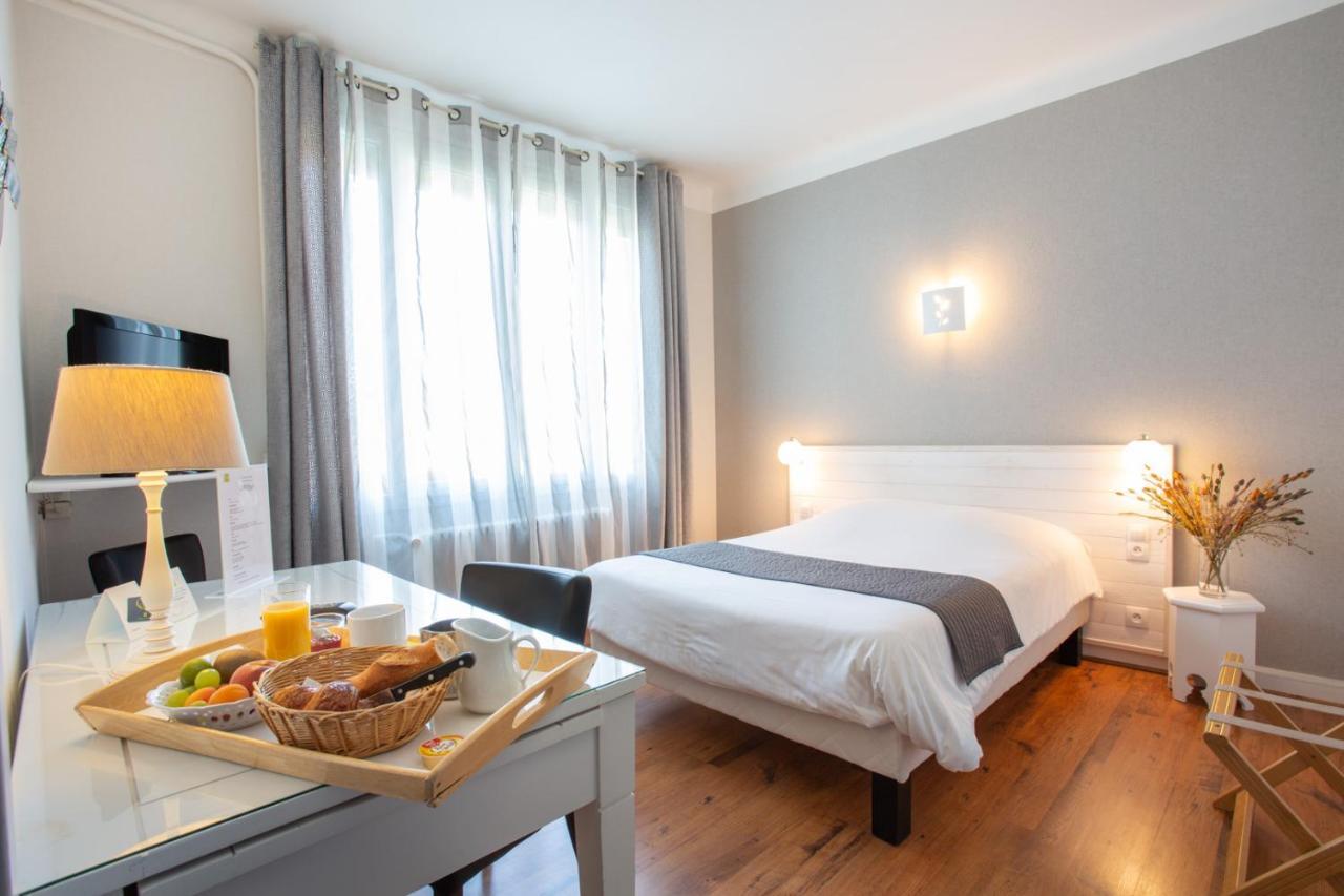 Logis Hotel L'Occitan 2 Etoiles Гаяк Екстериор снимка